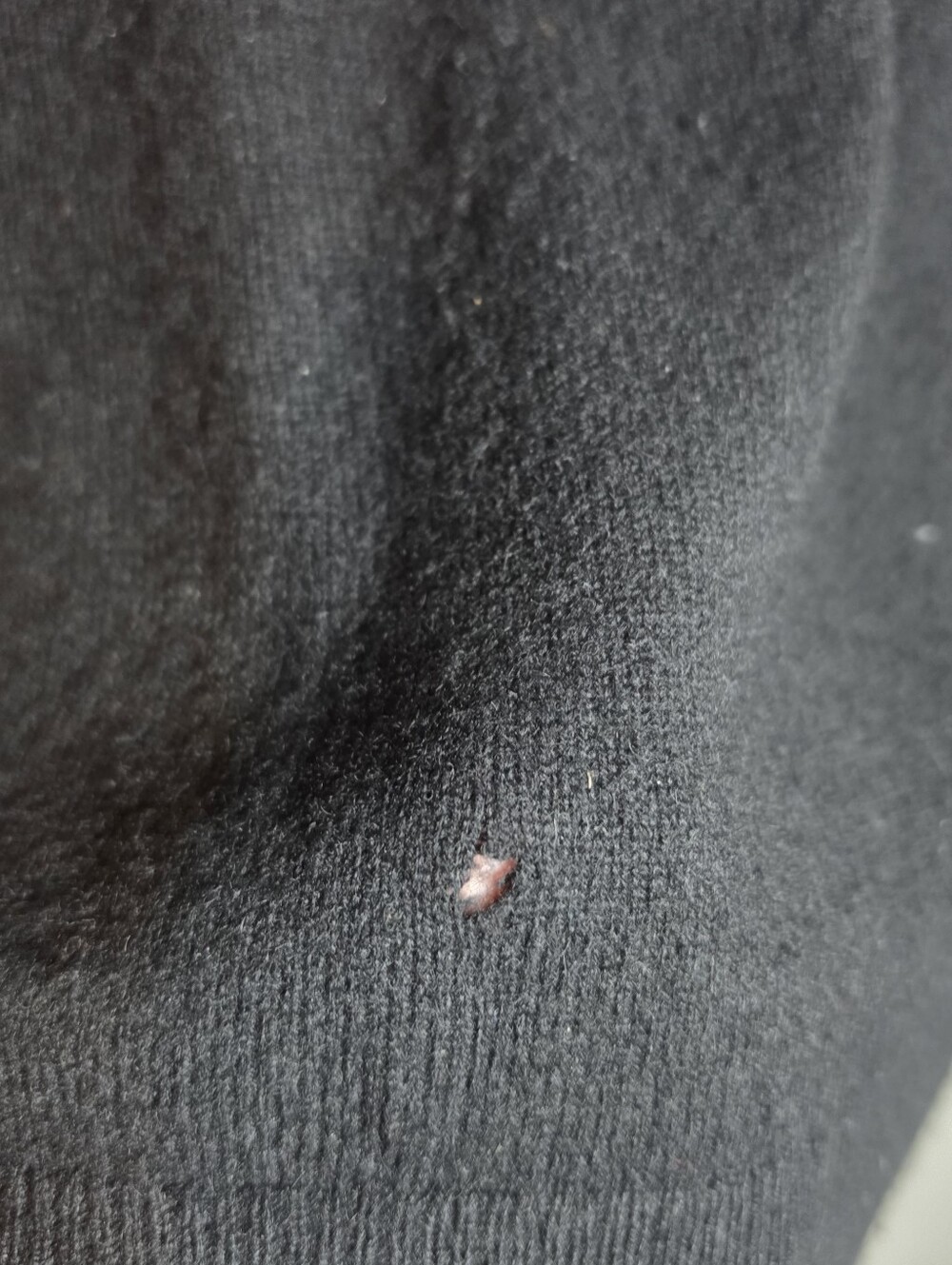 Veronica Beard 2021 Black Nelia Plain Cashmere Pullover Size Small **Flaw - Picture 3 of 10